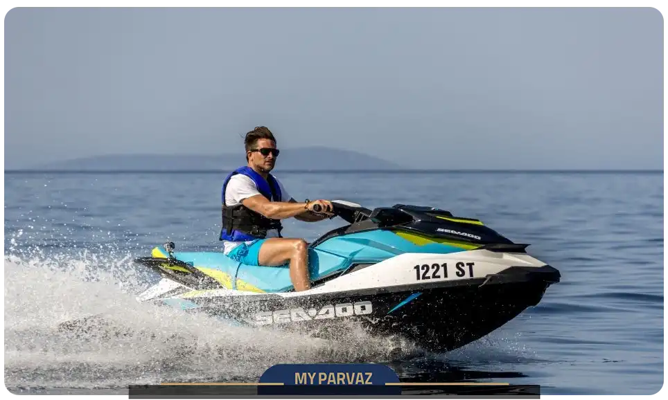 جت اسکی در آب های اقیانوس هند